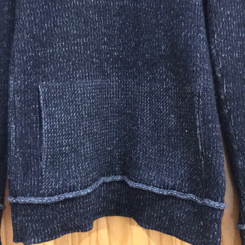 Men Sweater - Picture 2 of 6